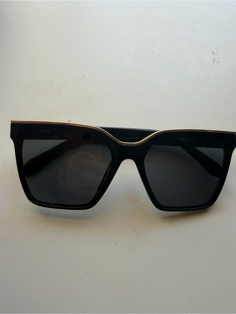Quay Australia Black Sunglasses with Gold Trim + FREE GIFT